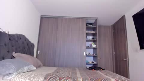 Snapshot of esteban_stud97 chatting on October 2025 08:41:02 PM Esteban Stud online show from October 2025 08:41:02 PM