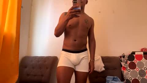 Snapshot of esteban_verg chatting on November 2025 06:30:01 PM wailer1996 online show from November 2025 06:30:01 PM