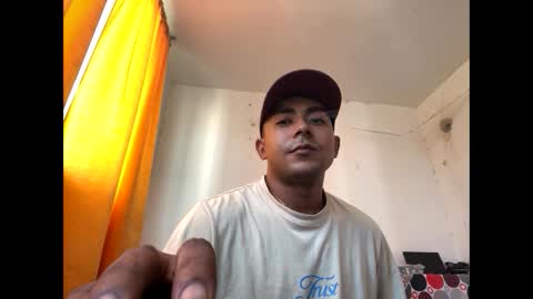 Snapshot of esteban_verg chatting on November 2025 03:54:01 PM wailer1996 online show from November 2025 03:54:01 PM