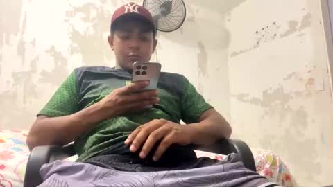 Snapshot of esteban_verg chatting on February 2026 03:27:02 AM wailer1996 online show from February 2026 03:27:02 AM