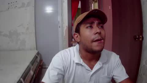 Snapshot of esteban_verg chatting on March 2026 10:37:02 PM wailer1996 online show from March 2026 10:37:02 PM