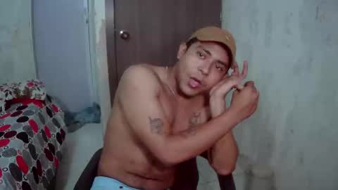 Snapshot of esteban_verg chatting on May 2026 03:33:02 PM wailer1996 online show from May 2026 03:33:02 PM