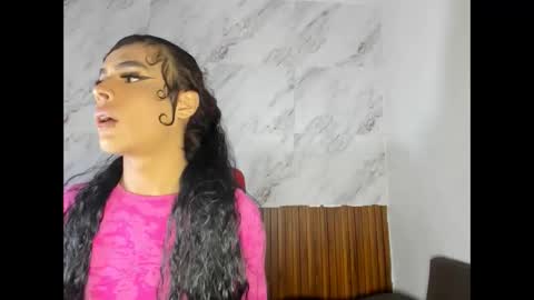 estefani robles online show from June 2026 11:27:02 PM