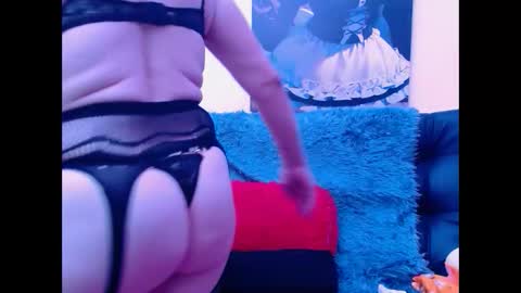 Snapshot of estefania_344 chatting on October 2025 10:42:02 PM estefania_344 online show from October 2025 10:42:02 PM