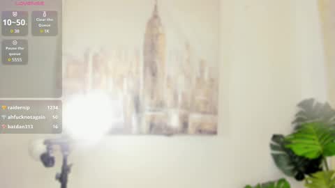 Snapshot of estefanyy_ chatting on February 2025 05:43:01 PM estefany online show from February 2025 05:43:01 PM