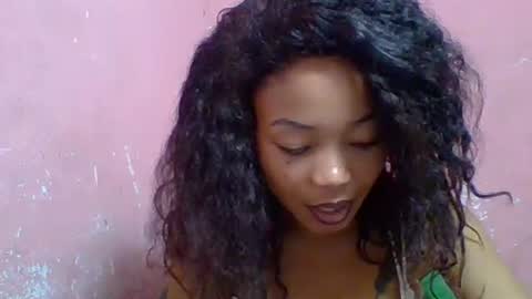 estelah20 online show from October 2025 05:41:01 AM