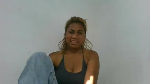 Snapshot of estelah796836 chatting on July 2026 06:52:01 AM estelah796836 online show from July 2026 06:52:01 AM