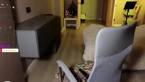 Estelle online show from January 2026 09:29:01 PM