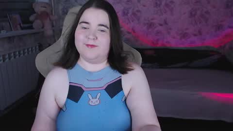 estelle_hicks online show from April 2026 06:46:01 PM