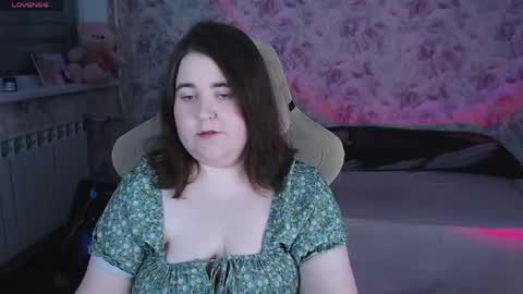 estelle_hicks online show from May 2026 06:57:02 PM