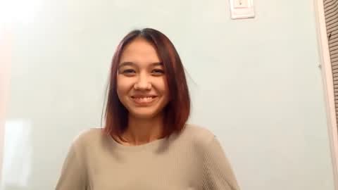 estellekirbo online show from February 2026 11:03:02 AM