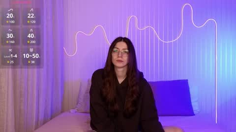 Ester online show from December 2024 10:42:01 PM