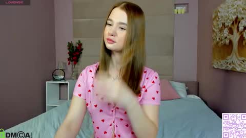 Ester online show from March 2026 12:40:01 AM