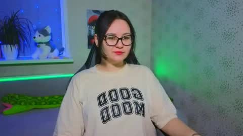 EsterPlayful online show from December 2025 08:22:01 AM