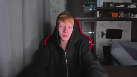 LOUIS online show from October 2025 08:15:01 PM