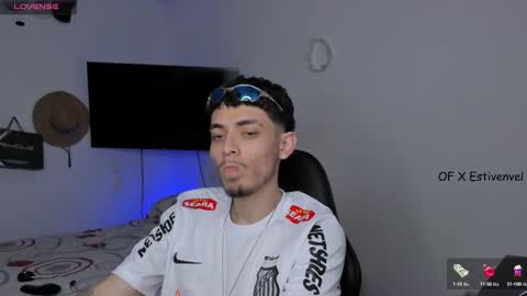 estivenvel online show from October 2025 04:48:02 PM