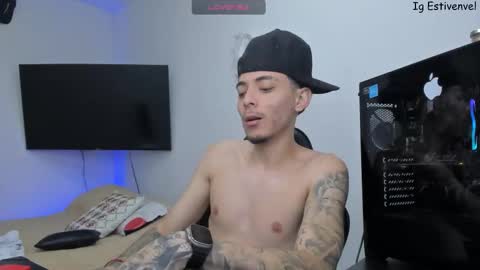 Snapshot of estivenvel chatting on February 2026 02:24:01 PM estivenvel online show from February 2026 02:24:01 PM