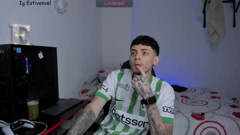 Snapshot of estivenvel chatting on March 2026 07:06:02 PM estivenvel online show from March 2026 07:06:02 PM