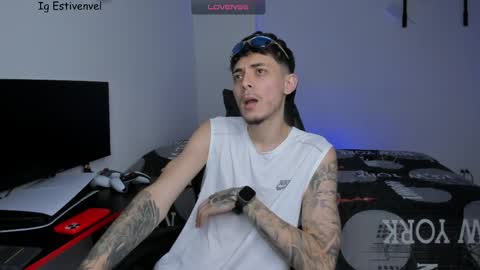 Snapshot of estivenvel chatting on March 2026 04:46:01 PM estivenvel online show from March 2026 04:46:01 PM