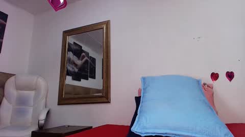 Estrella online show from March 2025 11:53:02 AM