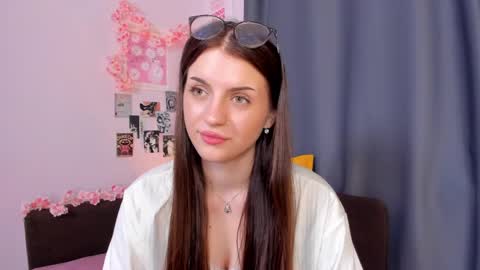 Anna  online show from April 2026 08:57:02 PM