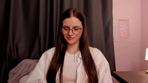 Anna  online show from May 2026 07:11:01 PM