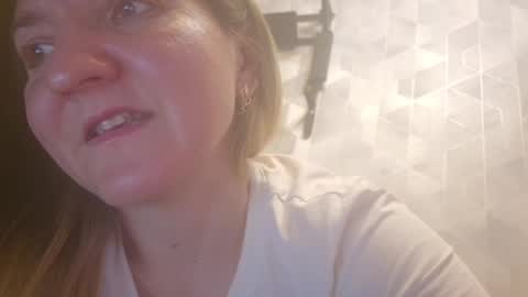 estrellawalters online show from April 2026 03:21:02 PM