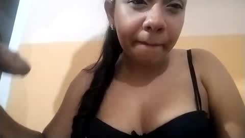 Snapshot of estrellita58 chatting on October 2025 03:15:02 AM estrellita58 online show from October 2025 03:15:02 AM