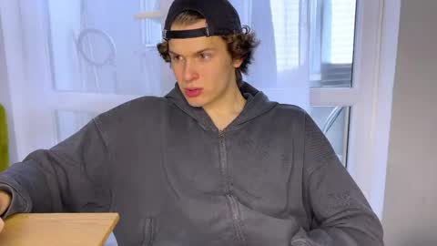 Alex online show from April 2026 09:02:01 AM