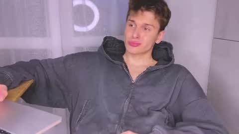 Alex online show from June 2026 07:24:02 PM