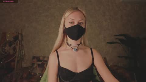 Sophia online show from April 2026 11:35:02 PM