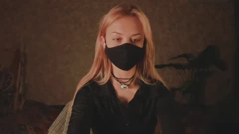 Sophia online show from May 2026 09:23:01 PM