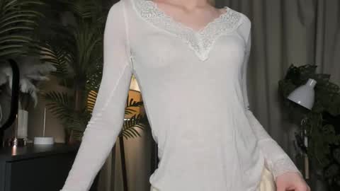 Snapshot of eternity_cuite chatting on November 2025 05:41:01 AM Natalie online show from November 2025 05:41:01 AM