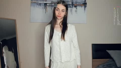 Mary online show from April 2026 07:44:01 AM