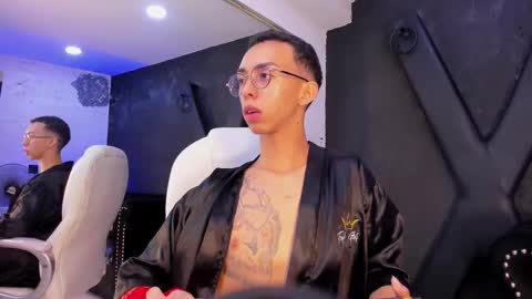 ethaancox online show from February 2025 05:41:01 AM