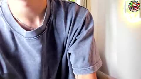 etham_wolf1 online show from June 2026 05:33:02 PM