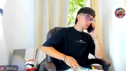 etham_wolf1 online show from June 2026 06:30:01 PM
