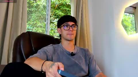 etham_wolf1 online show from July 2026 06:43:01 PM