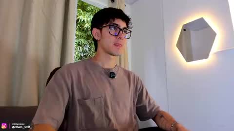 etham_wolf1 online show from August 2026 06:43:02 PM
