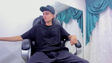 Snapshot of ethan_boy_ chatting on January 2025 08:54:02 PM Ethan online show from January 2025 08:54:02 PM