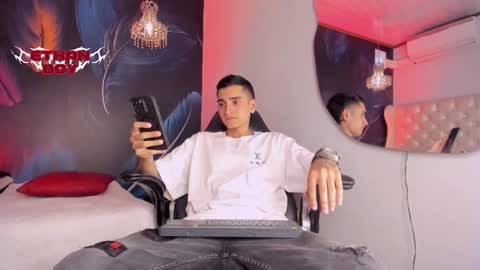 Ethan online show from January 2026 07:06:02 PM