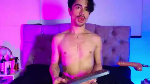 ethan  online show from March 2026 04:08:01 AM