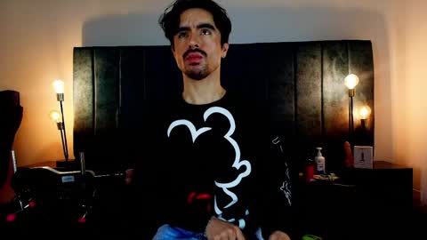 ethan  online show from May 2026 03:35:01 AM