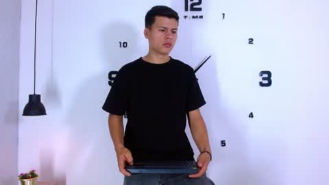 Ethan Brooks  online show from August 2026 07:49:02 PM
