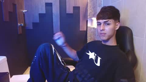 E T H A N  online show from February 2026 02:16:02 AM