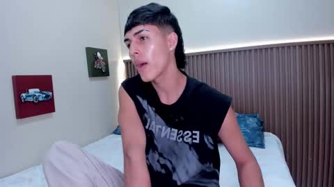 E T H A N  online show from February 2026 06:44:02 PM