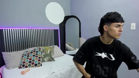 E T H A N  online show from March 2026 08:41:01 PM