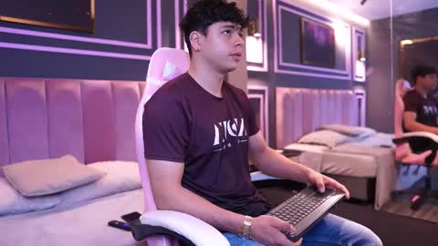 ethan_occonor online show from September 2025 11:01:01 AM