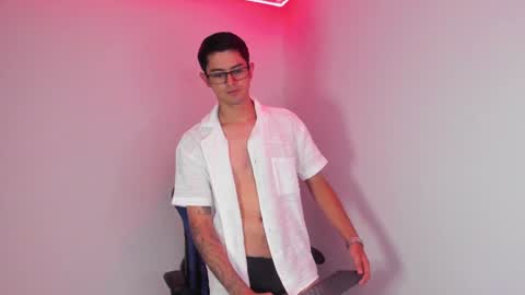 ETHAN SAI online show from January 2025 06:33:02 PM