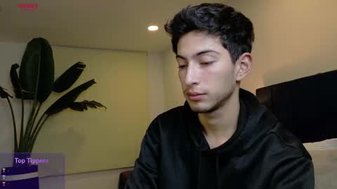 Joan online show from October 2025 05:07:02 AM